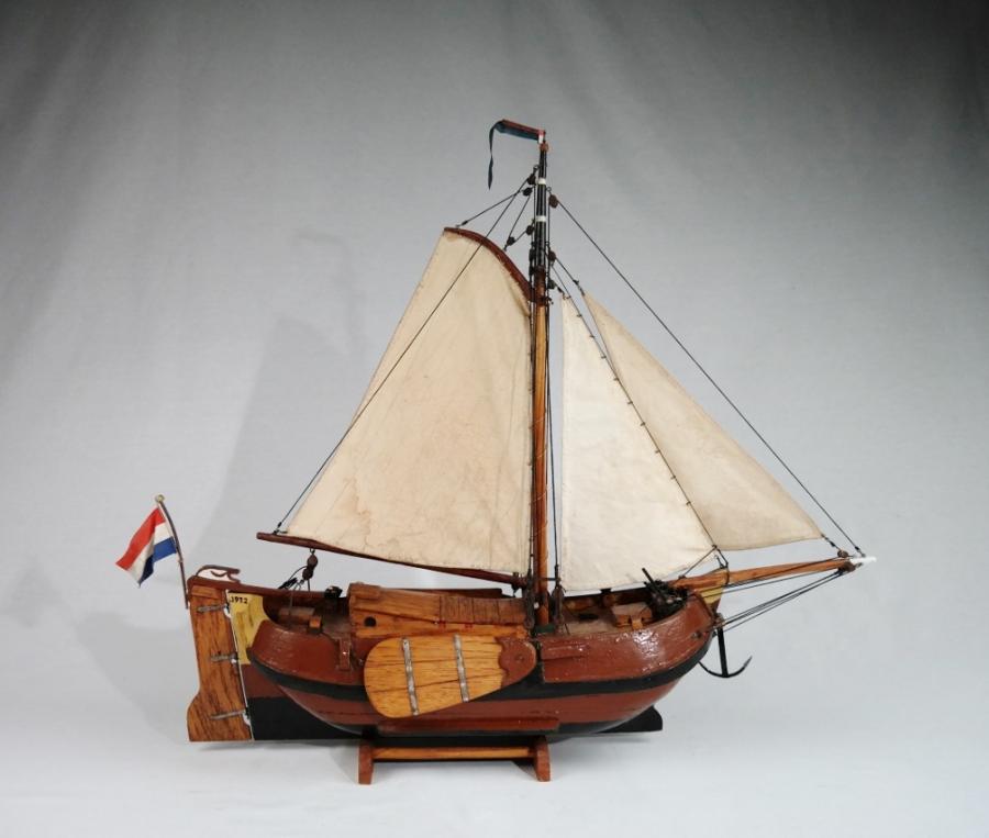 Ship Model of a Dutch Boyer under full Sail – early 20th century