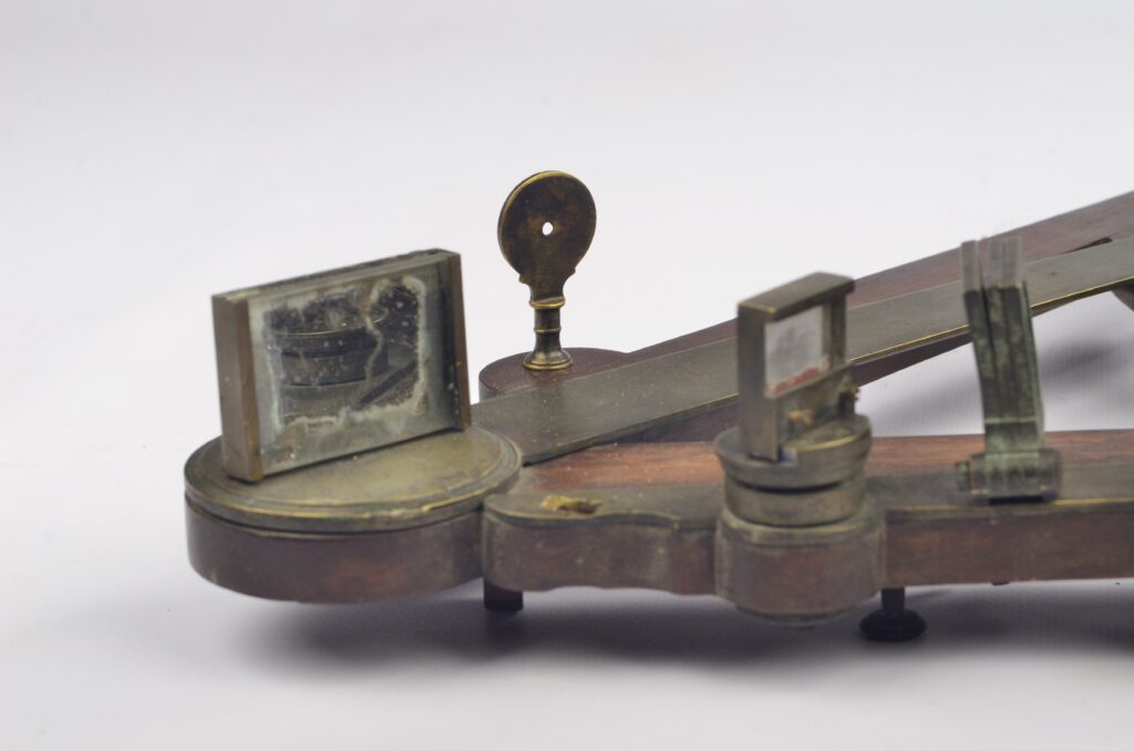 15-inch mahogany Octant owned by T. Saunders – 18th century