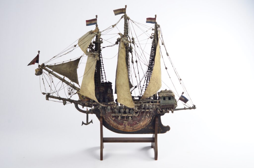 Hanging ship model of a Carrack – Netherlands, 19th century