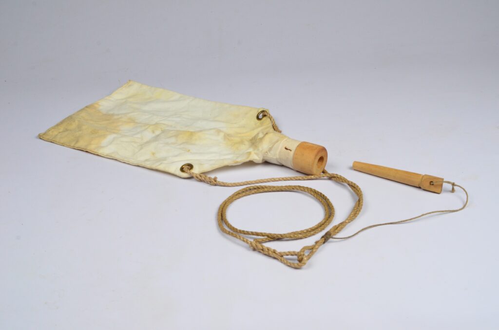 Linen Oil Bag – 20th century