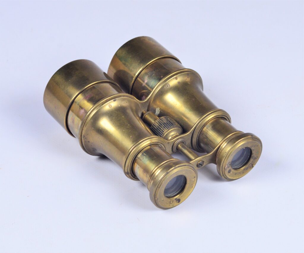 Brass sea binoculars with leather case