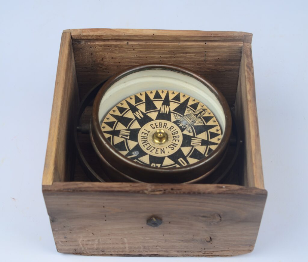 Dry card compass – Ribbens, Terneuzen, Netherlands, ca 1900